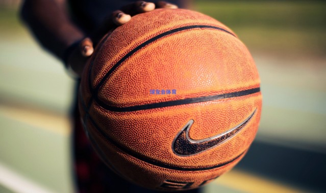 弹尽粮绝！申花仅剩14人合练备战收官战，亚冠之路荆棘密布