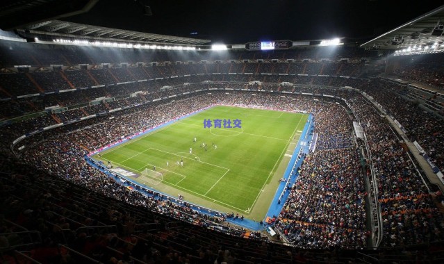 海港冬训启程多哈，卢永涛、岳鑫现身机场引关注