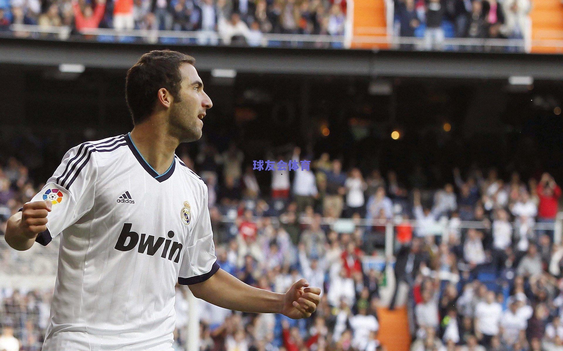 懂球帝携手咪咕评选英超第11轮最佳进球，戳萨潇洒破门，多库酷炫制胜