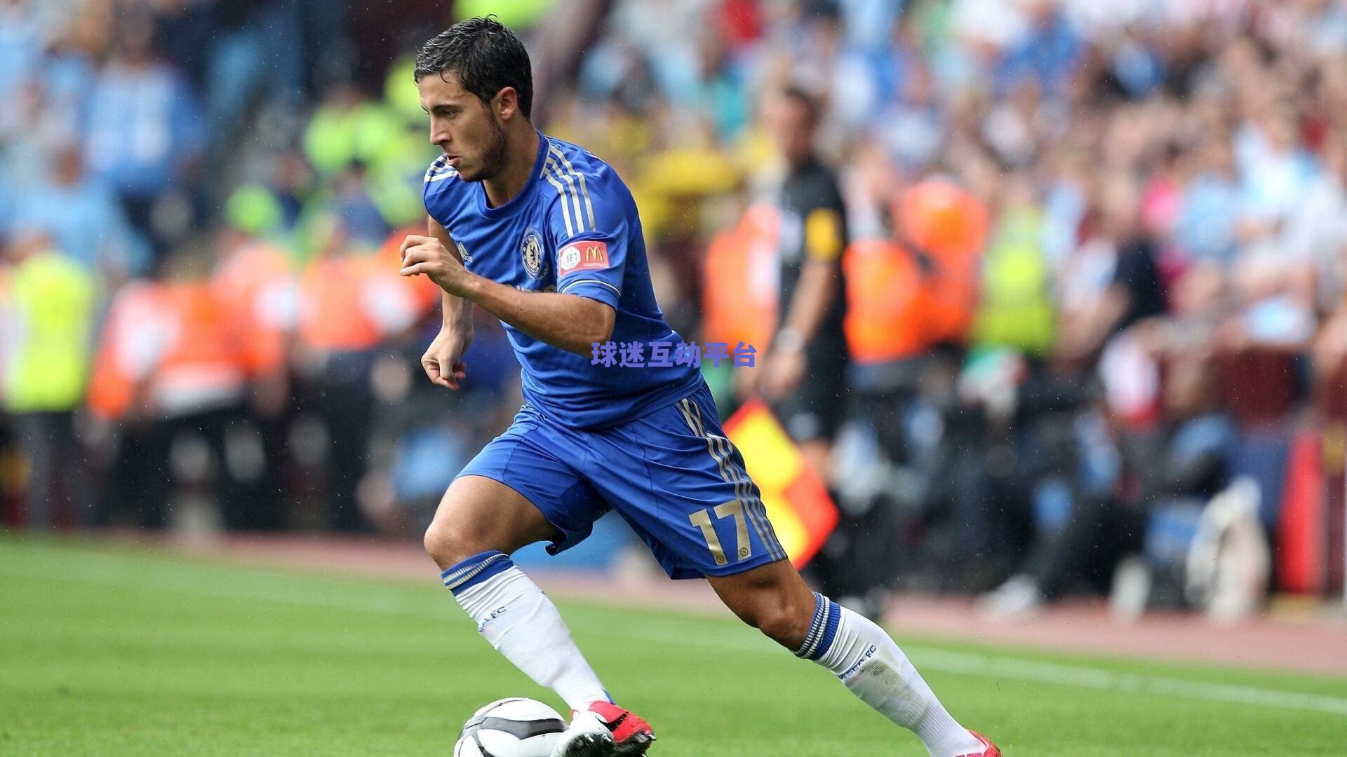 加图索盛赞托纳利，技术远胜于我，他是意大利中场的未来